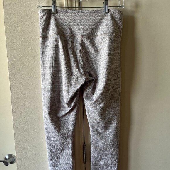 Athleta High Rise Jacquard Chaturanga Textured Leggings Grey Size Medium - Picture 12 of 14